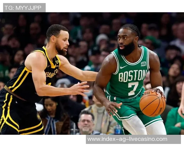 勇士与凯尔特人高清对决回顾精彩瞬间与战术分析 勇士与凯尔特人高清对决回顾精彩瞬间与战术分析